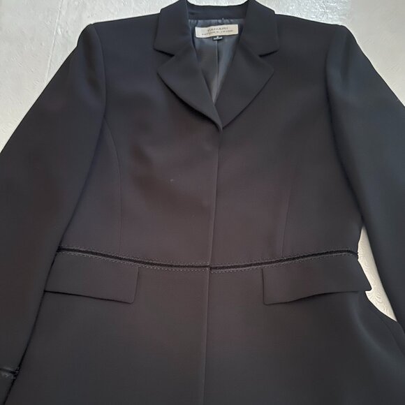 Tahari Wms Black fully lined 2 piece Pants Suit size 8 - Picture 2 of 14